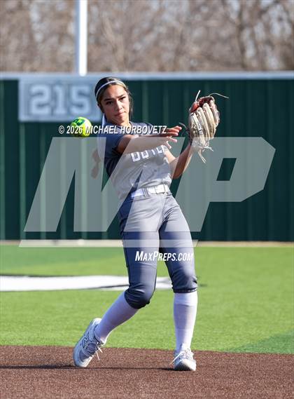 Thumbnail 2 in Melissa @ Guyer photogallery.
