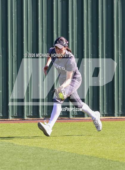 Thumbnail 2 in Melissa @ Guyer photogallery.