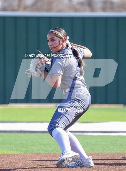 Thumbnail 2 in Melissa @ Guyer photogallery.