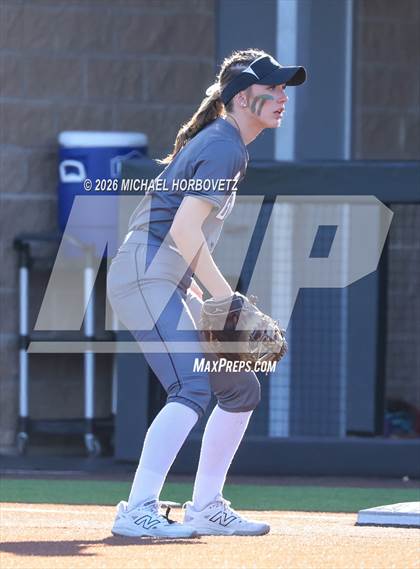 Thumbnail 2 in Melissa @ Guyer photogallery.