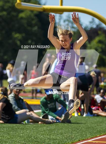 Thumbnail 1 in Section XI Girls Individual Championships photogallery.