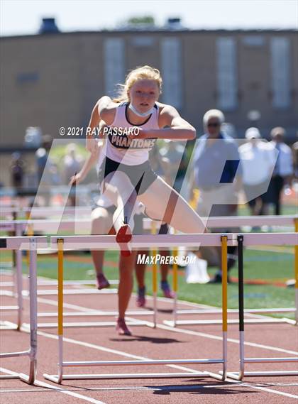 Thumbnail 1 in Section XI Girls Individual Championships photogallery.