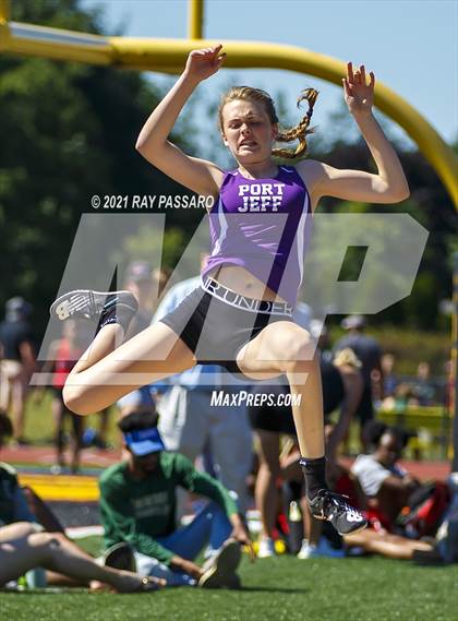 Thumbnail 3 in Section XI Girls Individual Championships photogallery.
