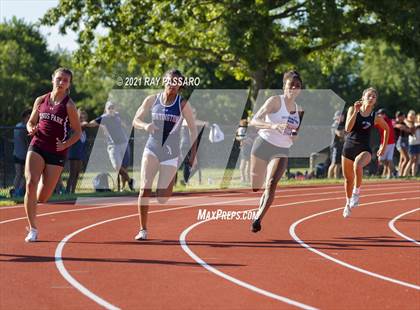 Thumbnail 3 in Section XI Girls Individual Championships photogallery.