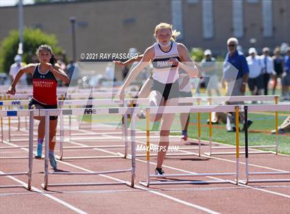 Thumbnail 1 in Section XI Girls Individual Championships photogallery.