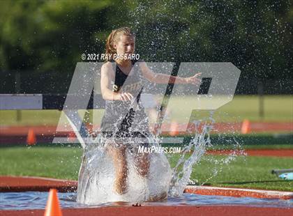 Thumbnail 2 in Section XI Girls Individual Championships photogallery.