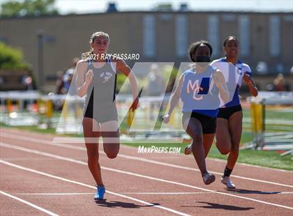 Thumbnail 1 in Section XI Girls Individual Championships photogallery.