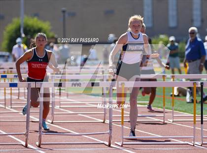 Thumbnail 3 in Section XI Girls Individual Championships photogallery.