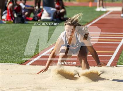Thumbnail 2 in Section XI Girls Individual Championships photogallery.