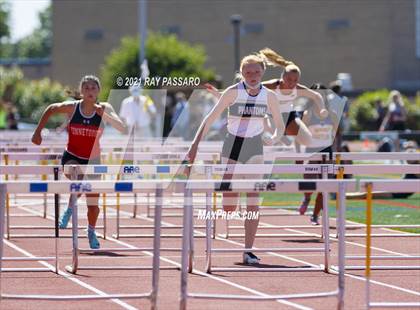 Thumbnail 2 in Section XI Girls Individual Championships photogallery.