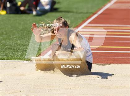 Thumbnail 1 in Section XI Girls Individual Championships photogallery.