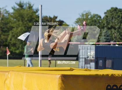 Thumbnail 2 in Section XI Girls Individual Championships photogallery.