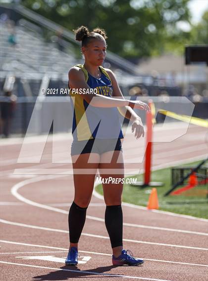 Thumbnail 1 in Section XI Girls Individual Championships photogallery.