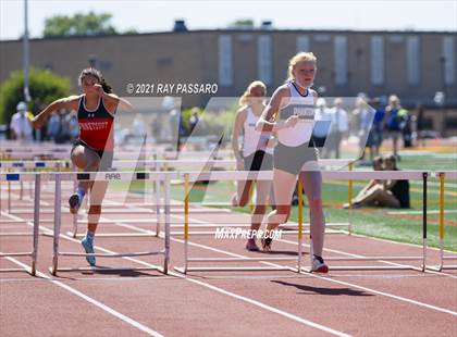 Thumbnail 2 in Section XI Girls Individual Championships photogallery.
