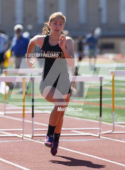Thumbnail 2 in Section XI Girls Individual Championships photogallery.