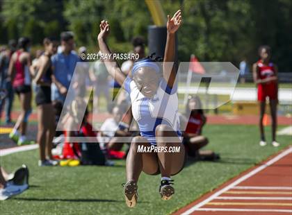 Thumbnail 1 in Section XI Girls Individual Championships photogallery.