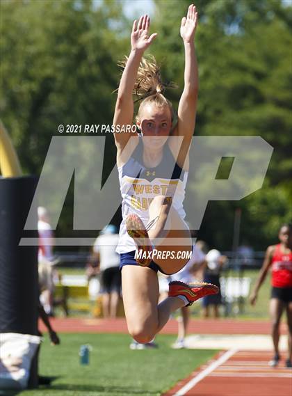 Thumbnail 2 in Section XI Girls Individual Championships photogallery.