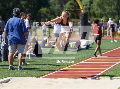 Thumbnail 2 in Section XI Girls Individual Championships photogallery.