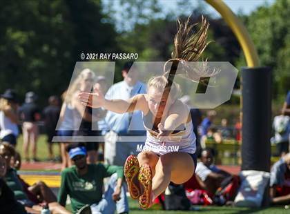 Thumbnail 3 in Section XI Girls Individual Championships photogallery.