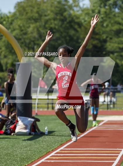 Thumbnail 1 in Section XI Girls Individual Championships photogallery.