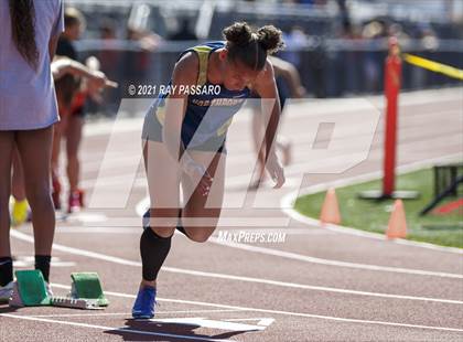 Thumbnail 2 in Section XI Girls Individual Championships photogallery.
