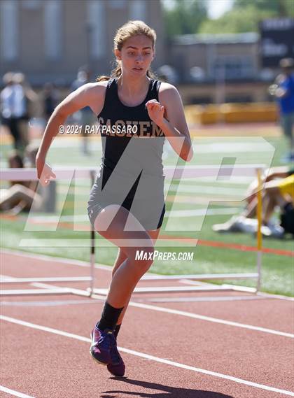 Thumbnail 2 in Section XI Girls Individual Championships photogallery.