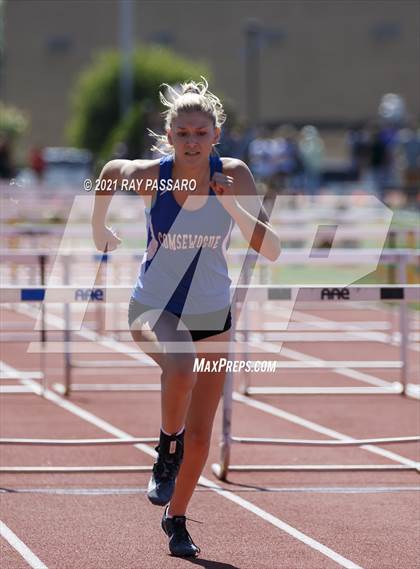 Thumbnail 2 in Section XI Girls Individual Championships photogallery.