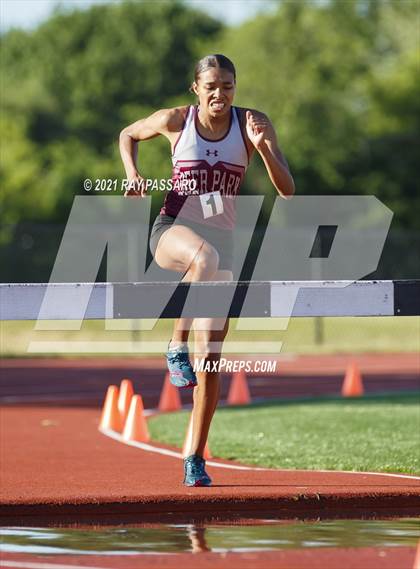 Thumbnail 3 in Section XI Girls Individual Championships photogallery.