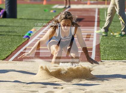 Thumbnail 1 in Section XI Girls Individual Championships photogallery.