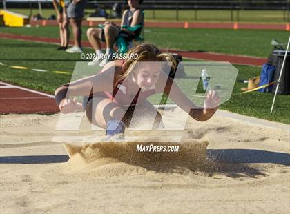 Thumbnail 3 in Section XI Girls Individual Championships photogallery.