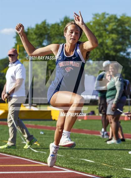 Thumbnail 3 in Section XI Girls Individual Championships photogallery.