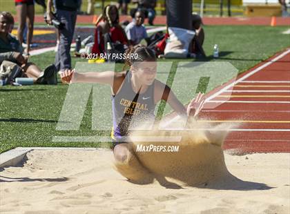 Thumbnail 2 in Section XI Girls Individual Championships photogallery.