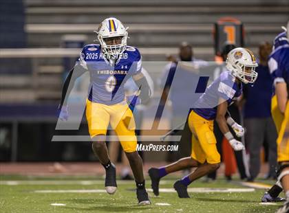Thumbnail 2 in Mandeville @ Thibodaux (LHSAA Division II Select Regional) photogallery.