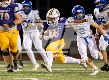 Thumbnail 2 in Mandeville @ Thibodaux (LHSAA Division II Select Regional) photogallery.