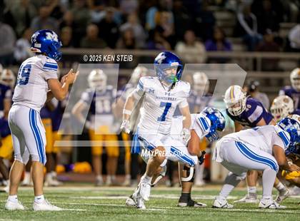 Thumbnail 1 in Mandeville @ Thibodaux (LHSAA Division II Select Regional) photogallery.