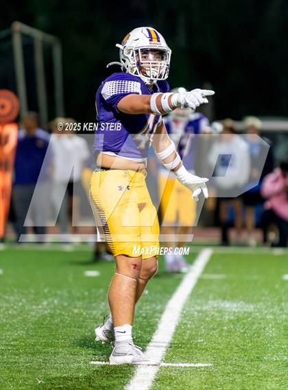 Thumbnail 2 in Mandeville @ Thibodaux (LHSAA Division II Select Regional) photogallery.