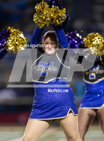 Thumbnail 1 in Mandeville @ Thibodaux (LHSAA Division II Select Regional) photogallery.