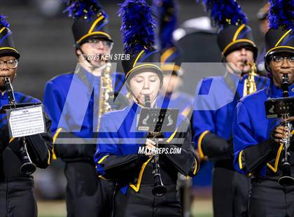 Thumbnail 3 in Mandeville @ Thibodaux (LHSAA Division II Select Regional) photogallery.
