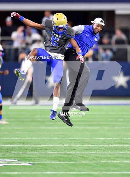 Thumbnail 3 in Brock vs. Rockdale (UIL 3A Division 1 Final)  photogallery.