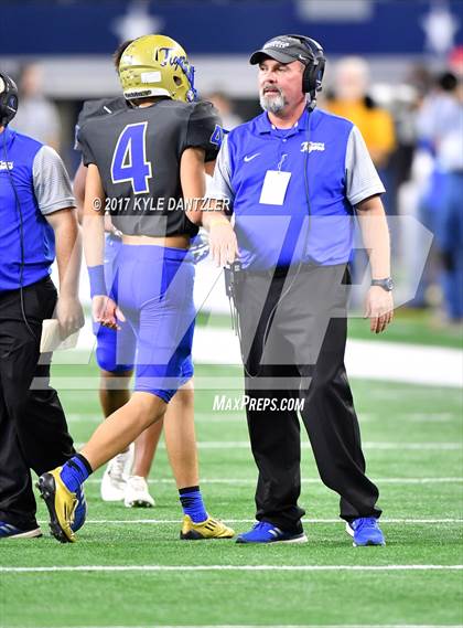 Thumbnail 2 in Brock vs. Rockdale (UIL 3A Division 1 Final)  photogallery.