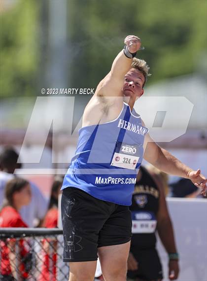 Thumbnail 3 in Class 3 Shot Put (MSHSAA State Championship) photogallery.