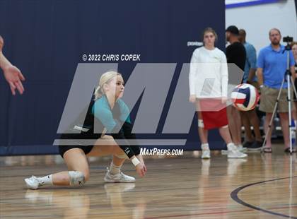 Thumbnail 2 in Olympia vs Bishop Moore (Nike Tournament of Champions) photogallery.
