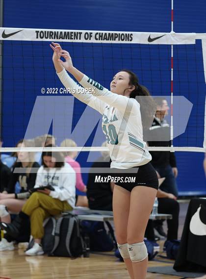 Thumbnail 1 in Olympia vs Bishop Moore (Nike Tournament of Champions) photogallery.