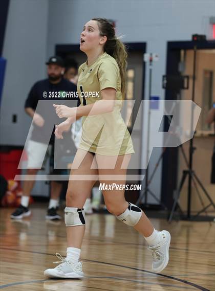 Thumbnail 2 in Olympia vs Bishop Moore (Nike Tournament of Champions) photogallery.