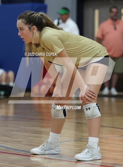 Thumbnail 2 in Olympia vs Bishop Moore (Nike Tournament of Champions) photogallery.