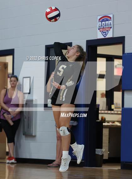 Thumbnail 2 in Olympia vs Bishop Moore (Nike Tournament of Champions) photogallery.