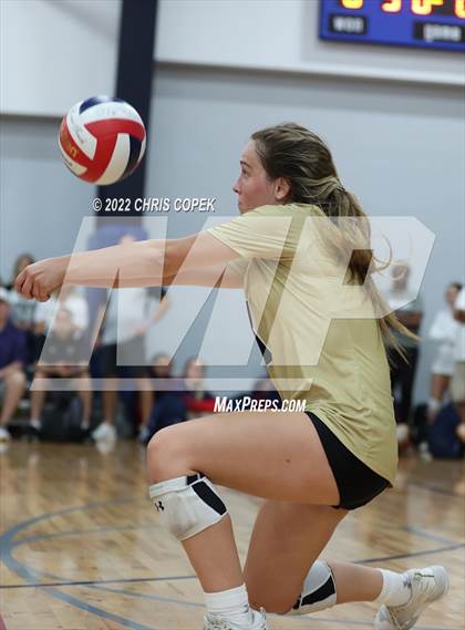 Thumbnail 2 in Olympia vs Bishop Moore (Nike Tournament of Champions) photogallery.