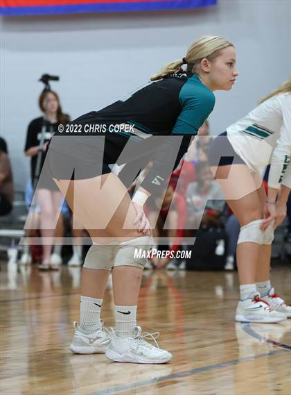 Thumbnail 2 in Olympia vs Bishop Moore (Nike Tournament of Champions) photogallery.
