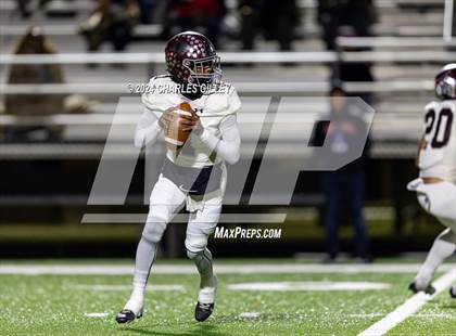 Thumbnail 3 in Appling County vs. Carver (GHSA 2A Round 2) photogallery.
