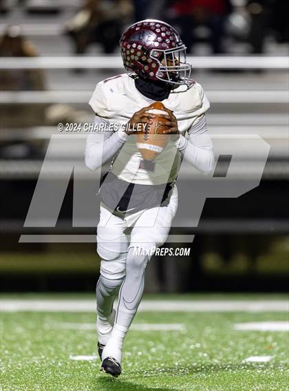Thumbnail 2 in Appling County vs. Carver (GHSA 2A Round 2) photogallery.
